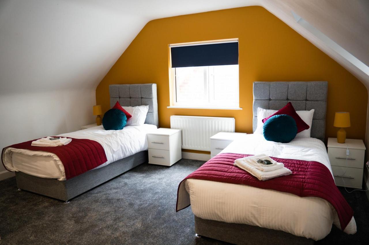 The Woodlands, Shortstay, Ideal For Families, Relocation, Contractors, Travel Stay Horley Exterior photo